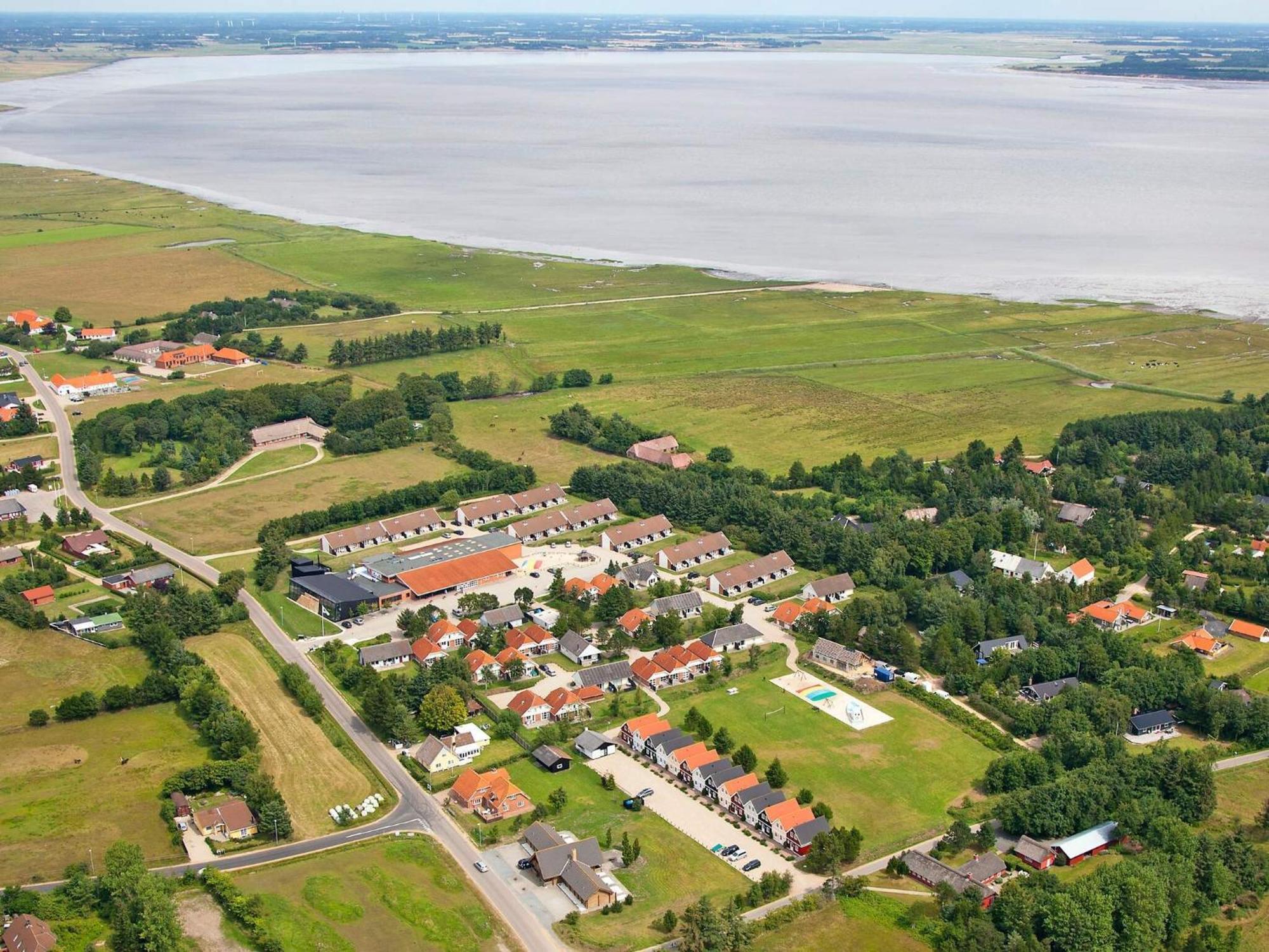 10 Person Holiday Home On A Holiday Park Blåvand Exterior foto