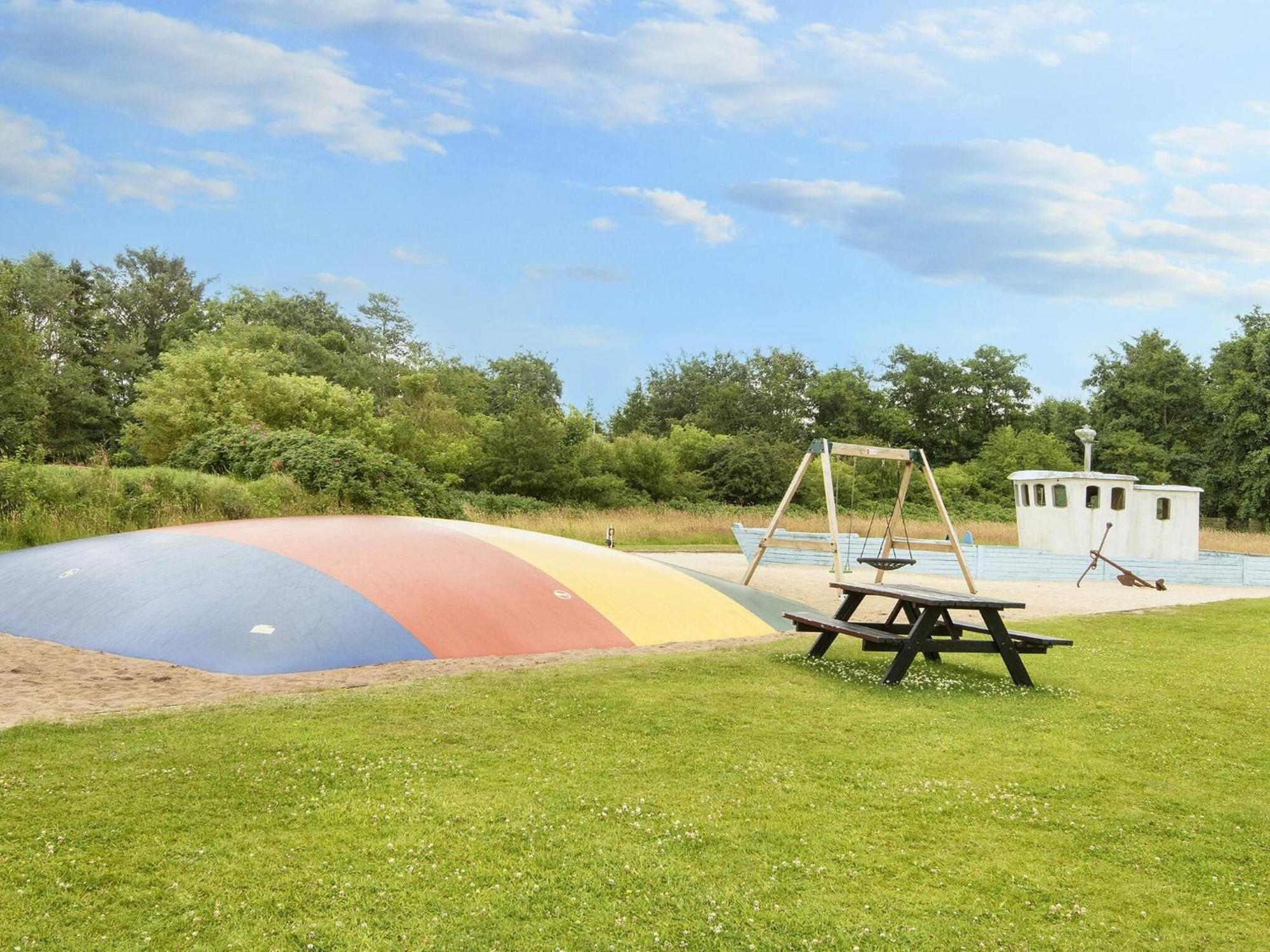 10 Person Holiday Home On A Holiday Park Blåvand Exterior foto